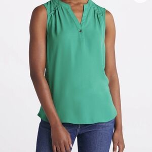 Sleeveless top